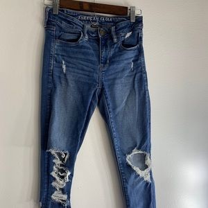 American Eagle jeans ripped size 2 regular
